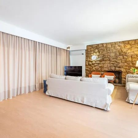 Casa Amendoeiras By Lovelystay ヴィラ アルブフェイラ