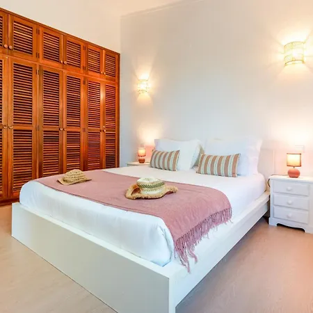 Villa Casa Amendoeiras By Lovelystay Albufeira