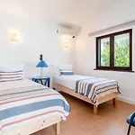 Casa Amendoeiras By Lovelystay אלבופיירה