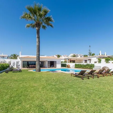 Casa Amendoeiras By Lovelystay אלבופיירה